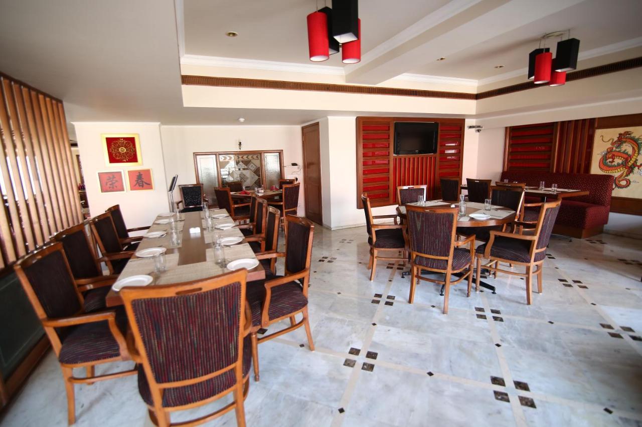 Hotel President Jalandhar Bagian luar foto